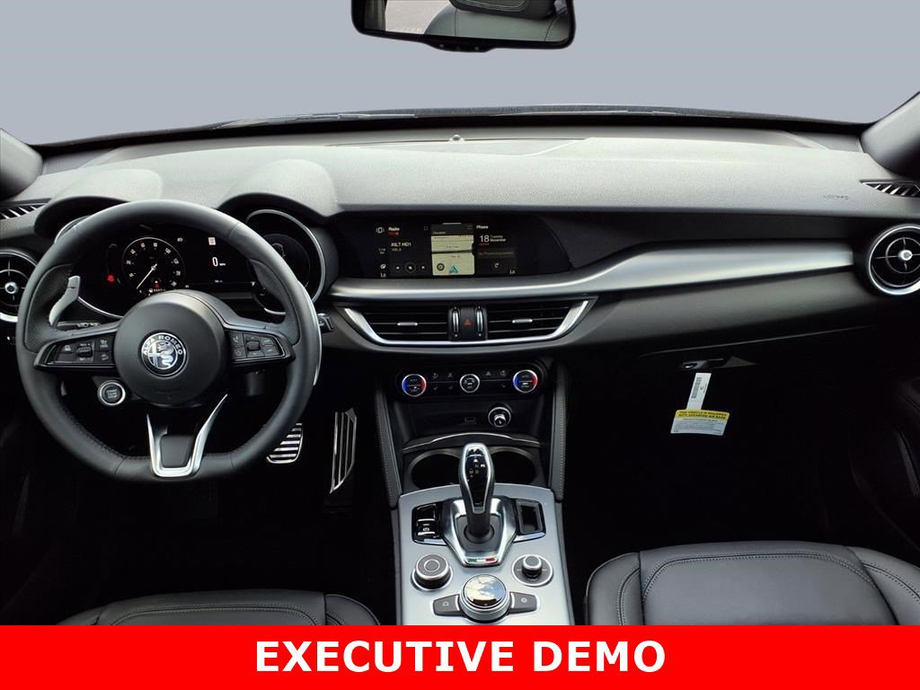 New 2025 Alfa Romeo Stelvio Sprint image 11