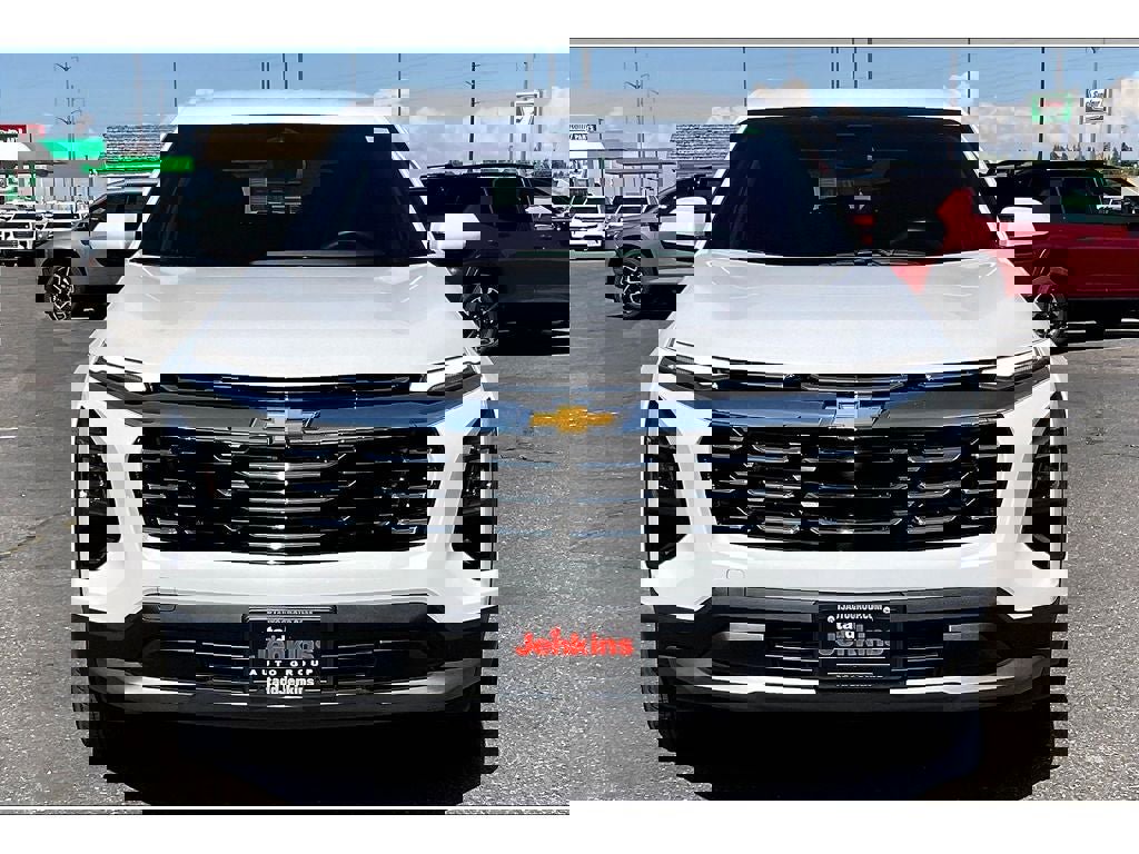 Used 2025 Chevrolet Equinox LT image 3