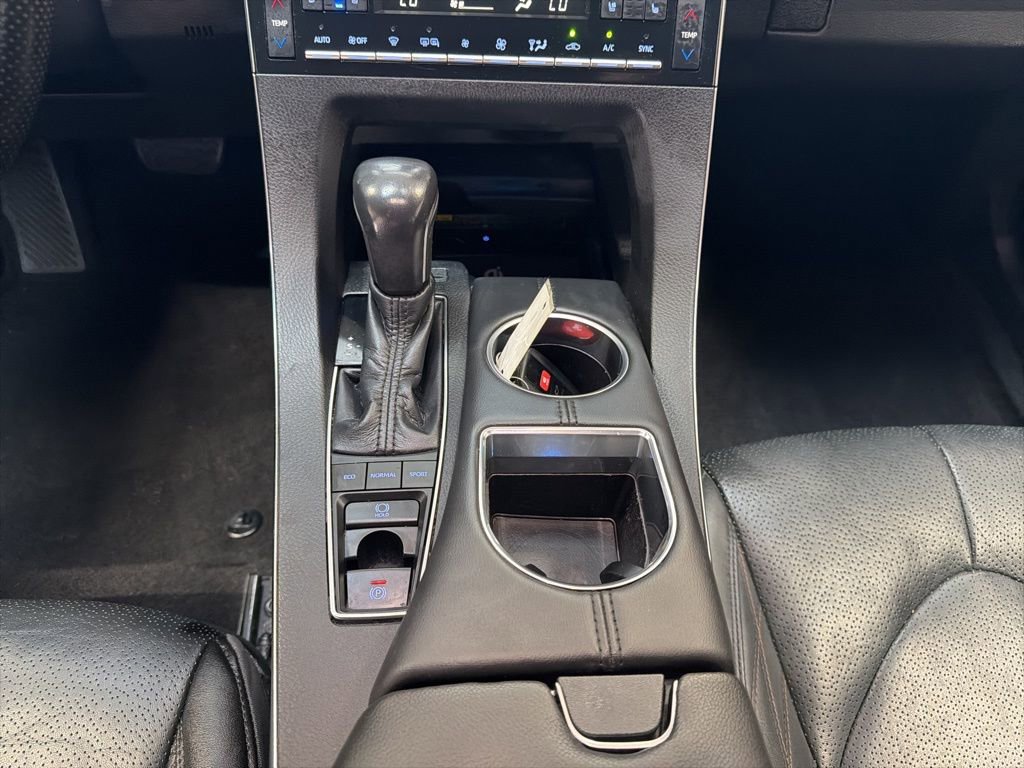 Used 2021 Toyota Avalon Limited FWD image 20