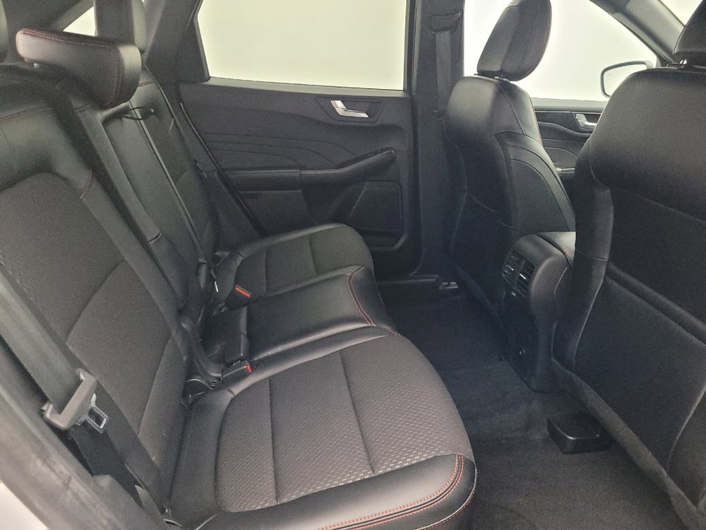 Used 2023 Ford Escape ST-Line Select image 19