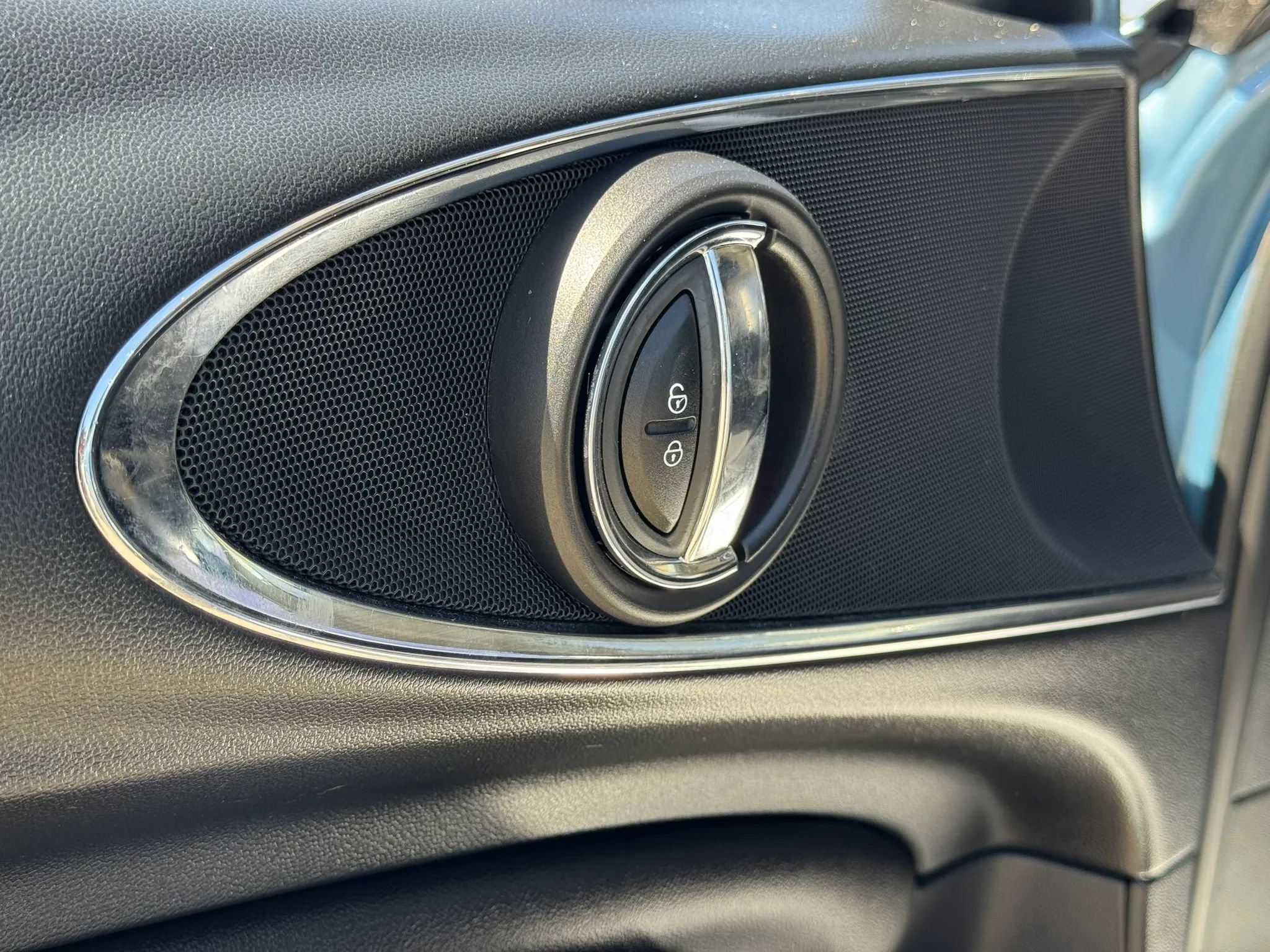 Used 2017 MINI Cooper Clubman FWD image 11