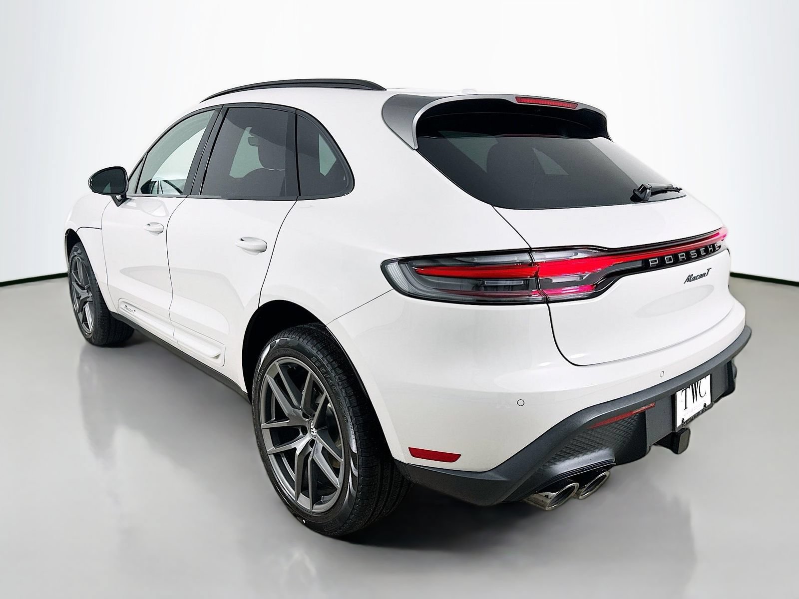 New 2026 Porsche Macan Turbo AWD/4WD image 7