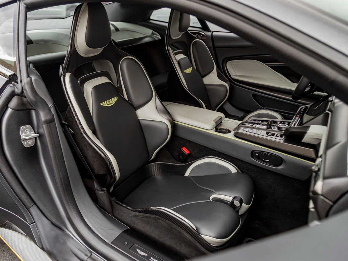 Used 2025 Aston Martin Vanquish image 21
