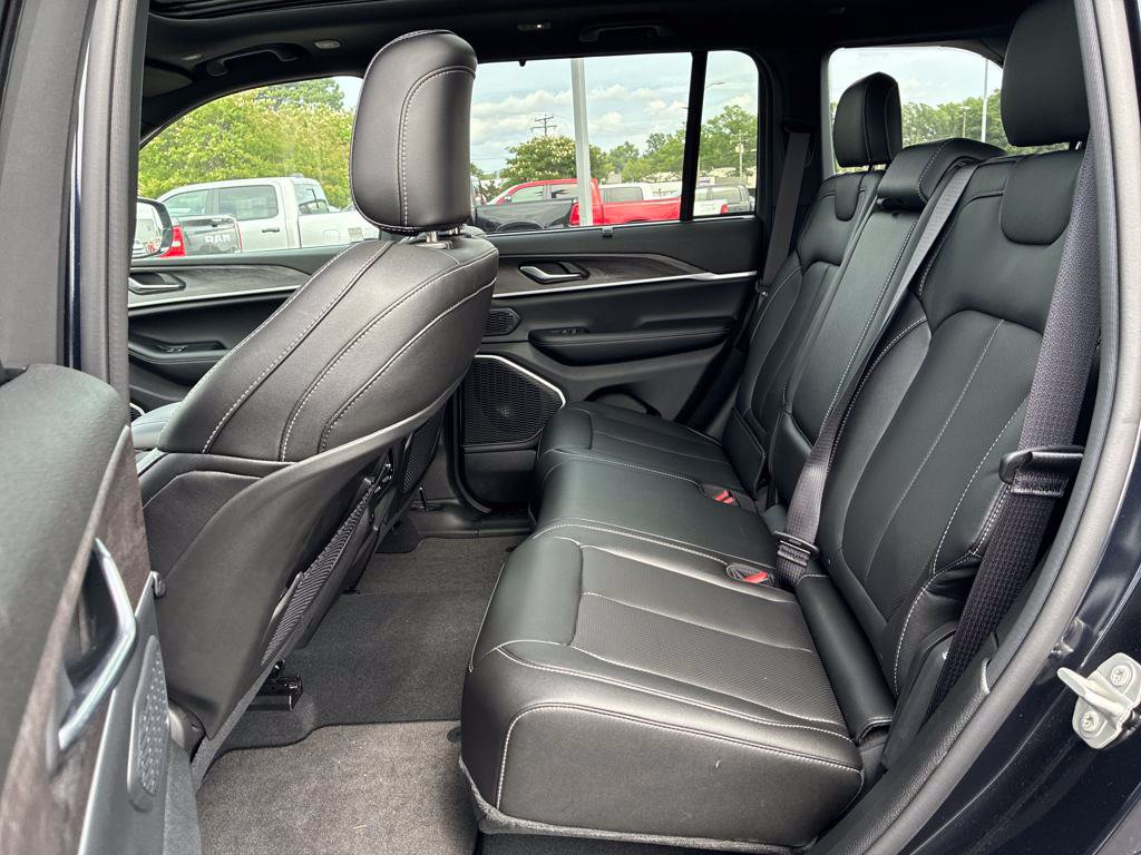 New 2024 Jeep Grand Cherokee Limited 4xe w/ Luxury Tech Group II AWD/4WD image 26