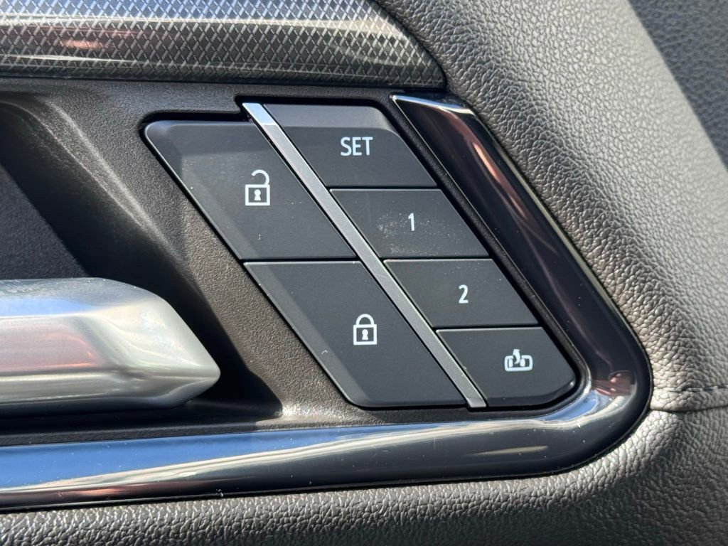 Used 2024 GMC Sierra 2500 AT4 w/ AT4 Premium Plus Package image 32