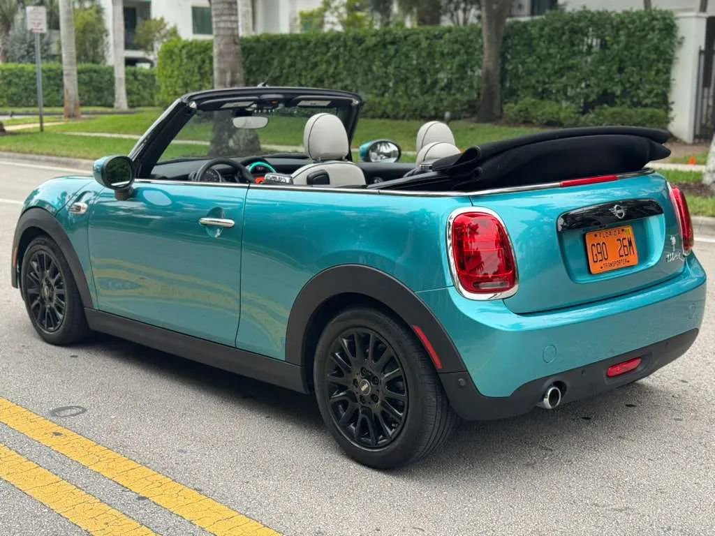 Used 2021 MINI Cooper Convertible w/ Signature Upholstery Package image 3