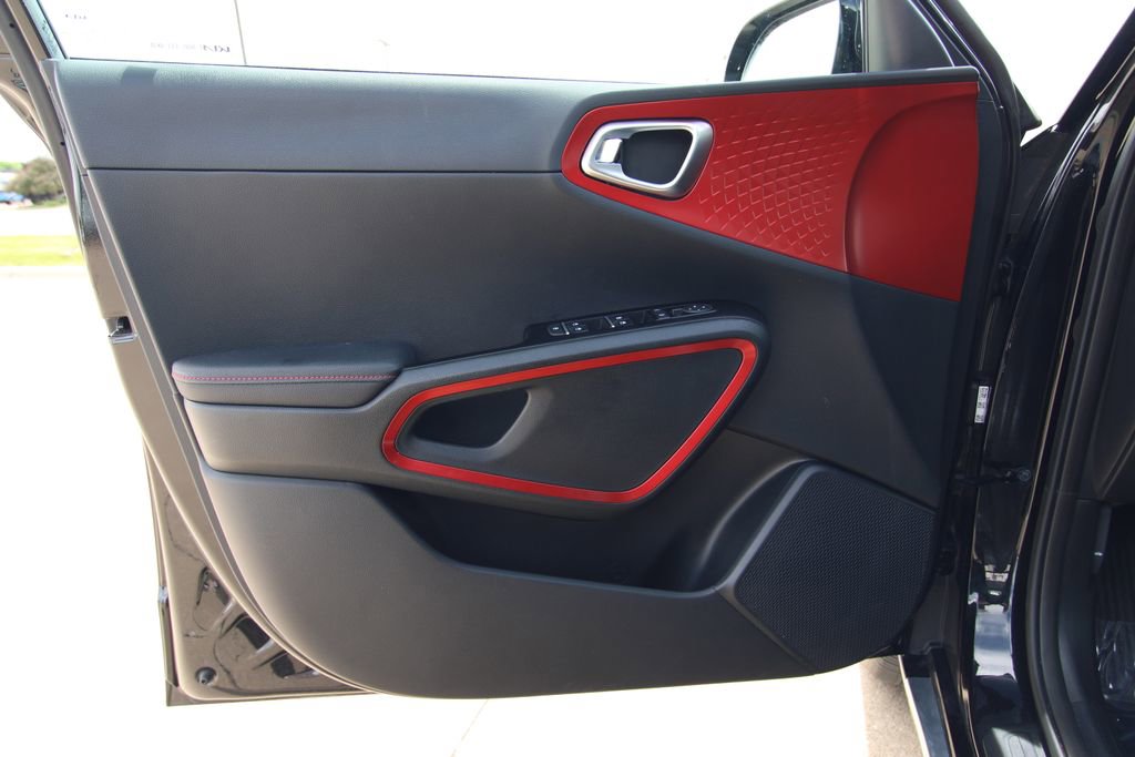 Used 2023 Kia Soul GT-Line FWD image 35
