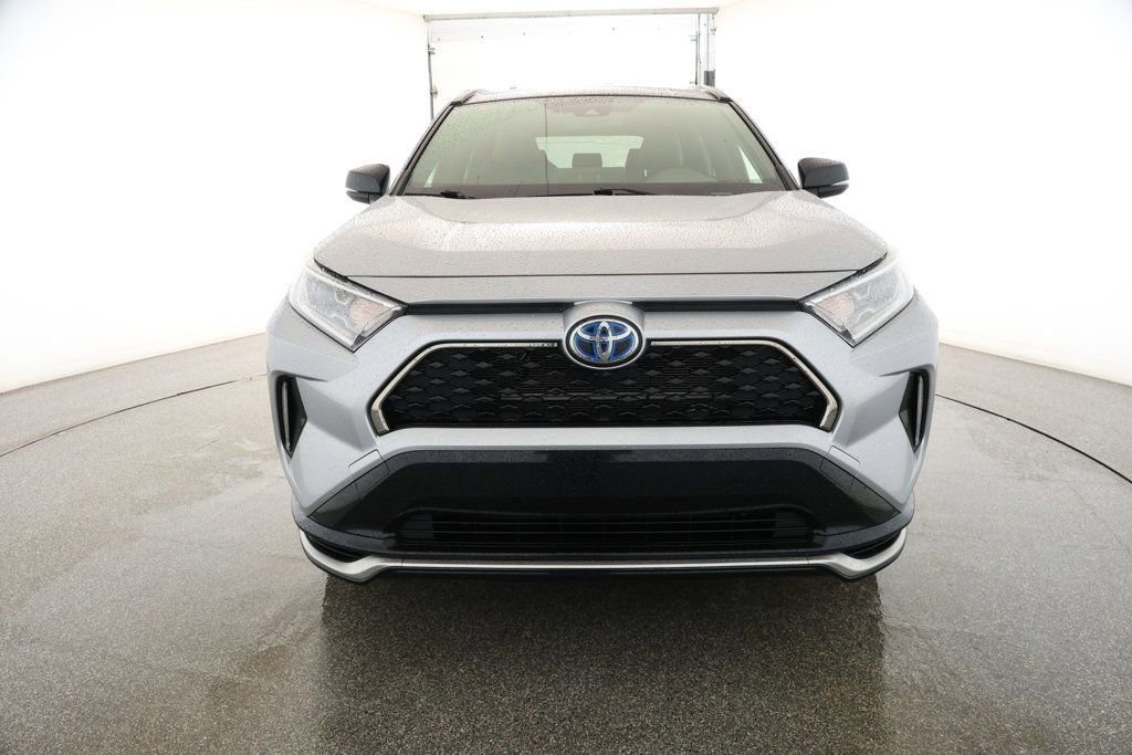Used 2021 Toyota RAV4 XSE w/ Weather Package image 2