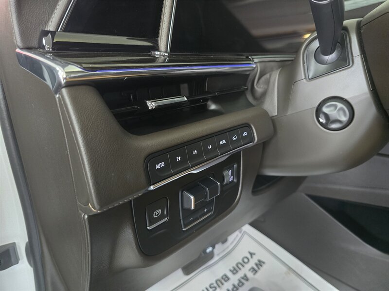 Used 2022 Cadillac Escalade Sport w/ Touring Package AWD/4WD image 8