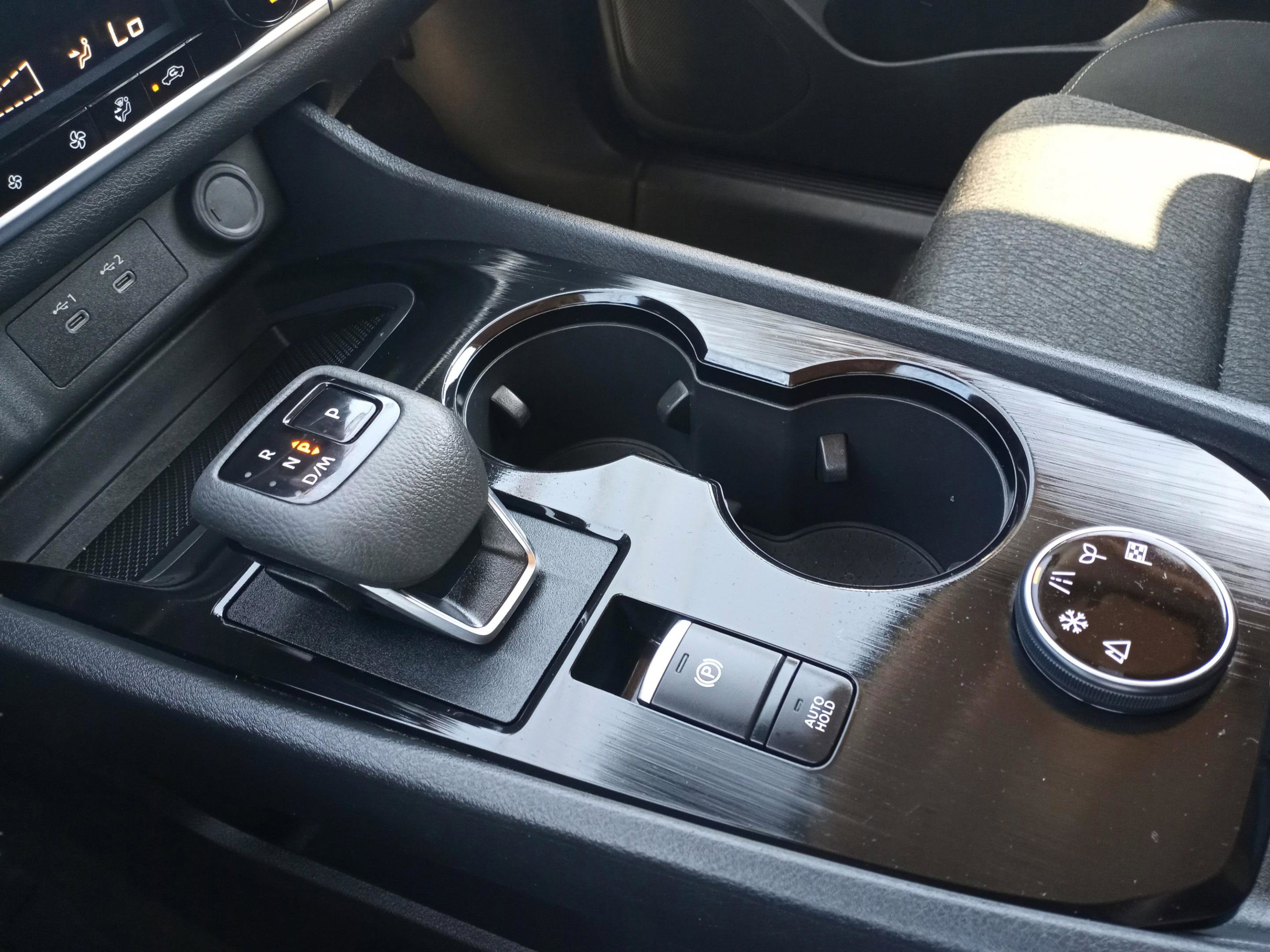 Used 2024 Nissan Rogue SV image 18