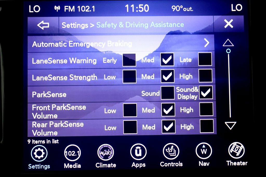 Used 2019 Chrysler Pacifica Touring-L Plus FWD image 32
