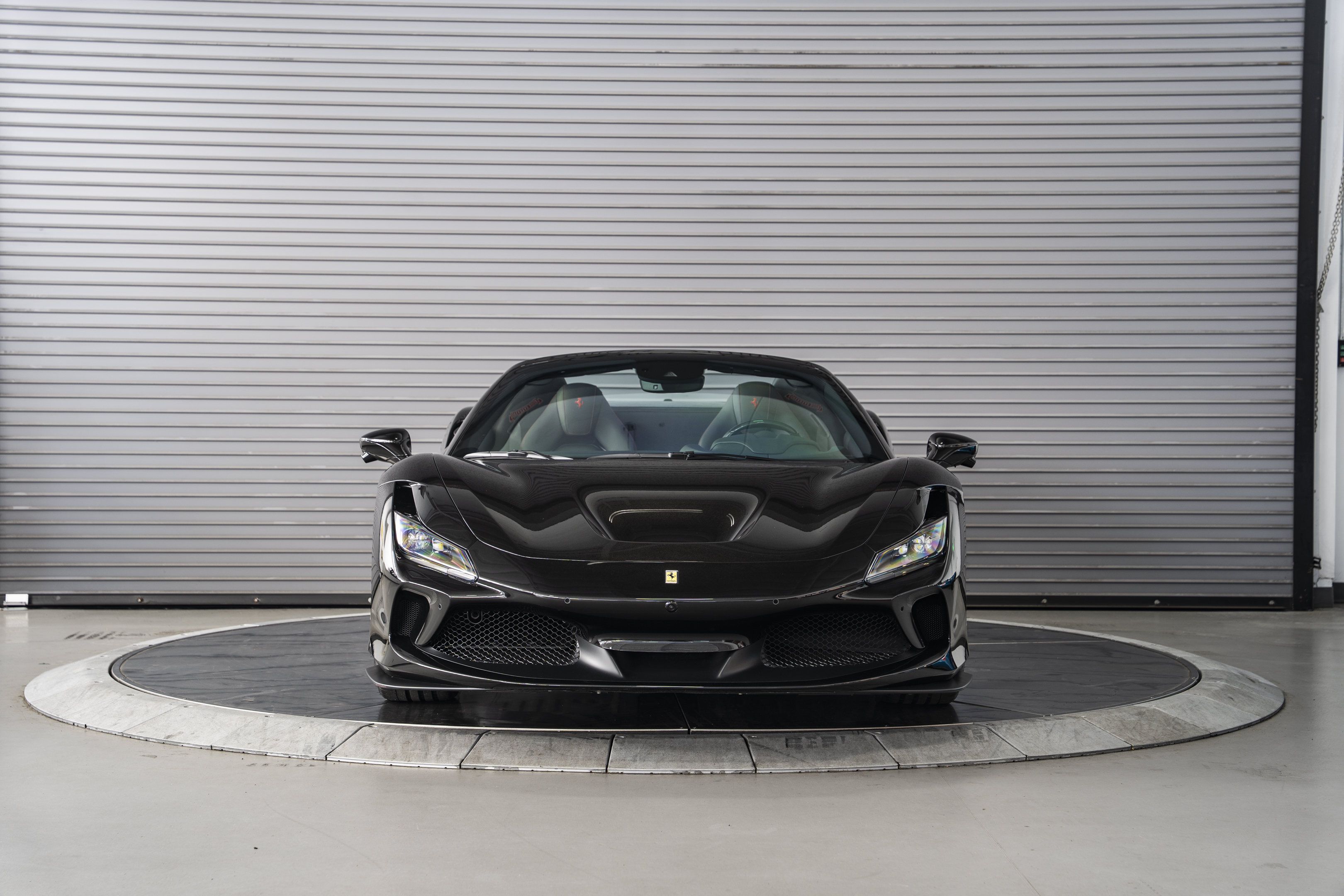 Used 2022 Ferrari F8 Tributo RWD image 8