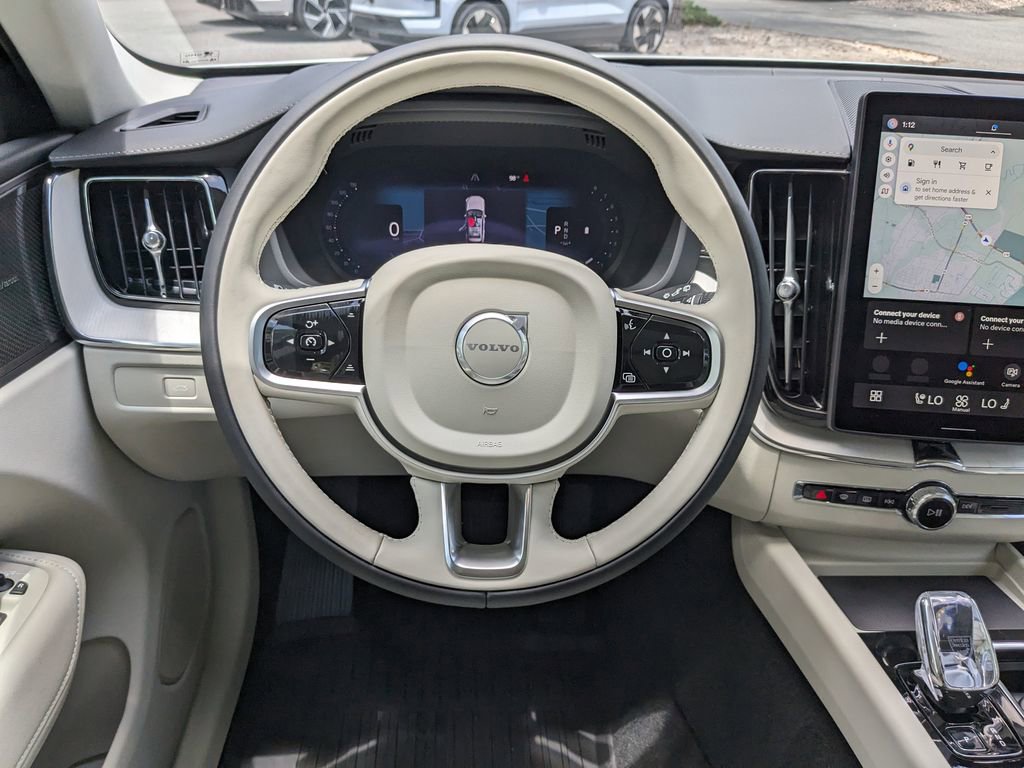 New 2026 Volvo XC60 B5 Ultra w/ Protection Package Premier image 16