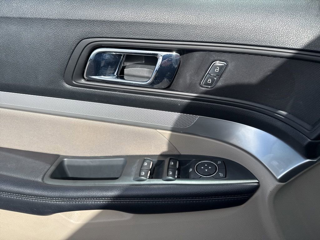 Used 2018 Ford Explorer FWD image 32
