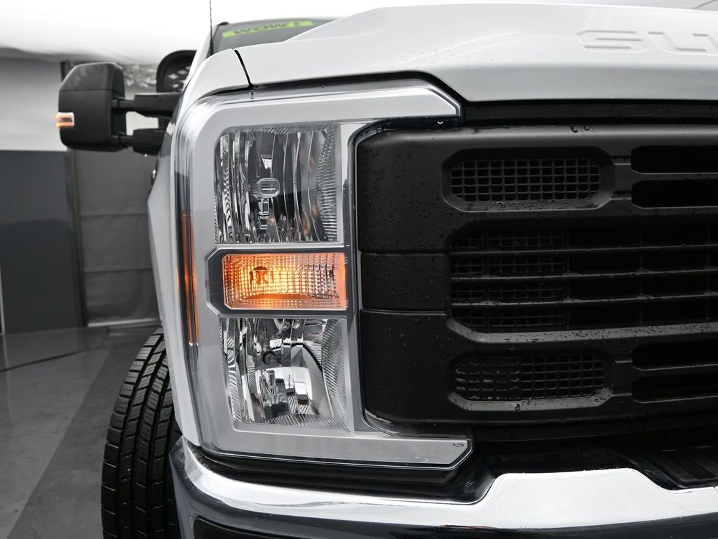 Used 2023 Ford F250 XL w/ XL Chrome Package image 17