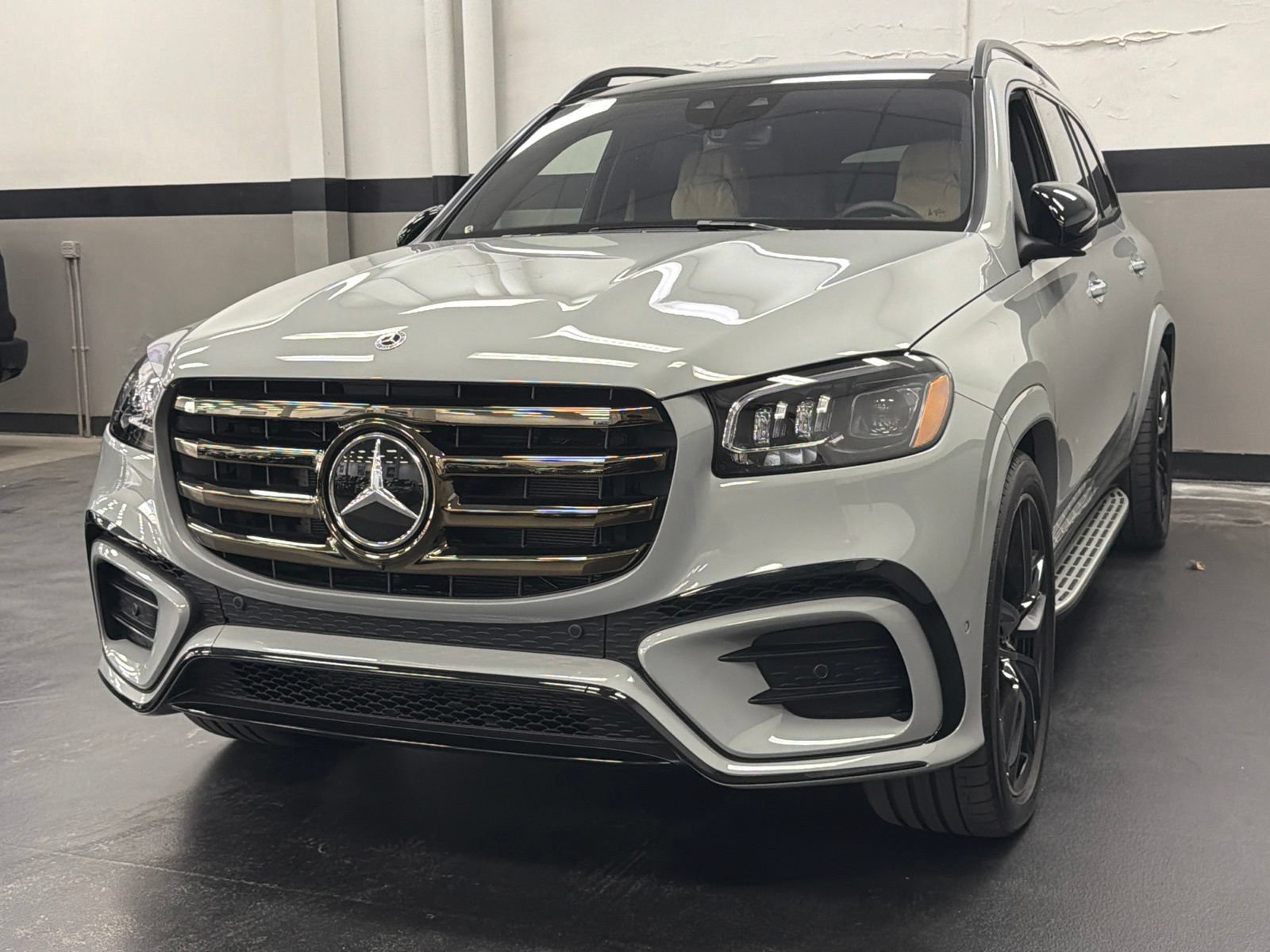 Used 2026 Mercedes-Benz GLS 580 4MATIC image 5
