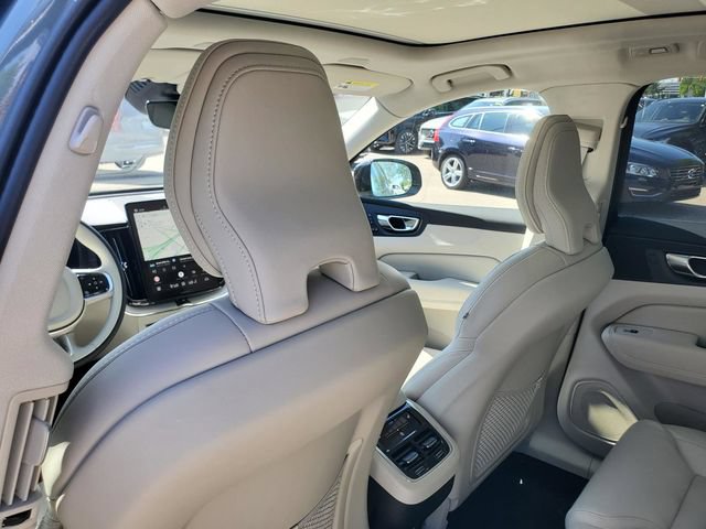 New 2026 Volvo XC60 B5 Ultra w/ Protection Package Premier AWD/4WD image 25