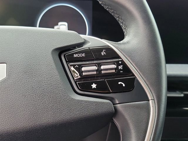 Used 2022 Kia EV6 Wind image 18