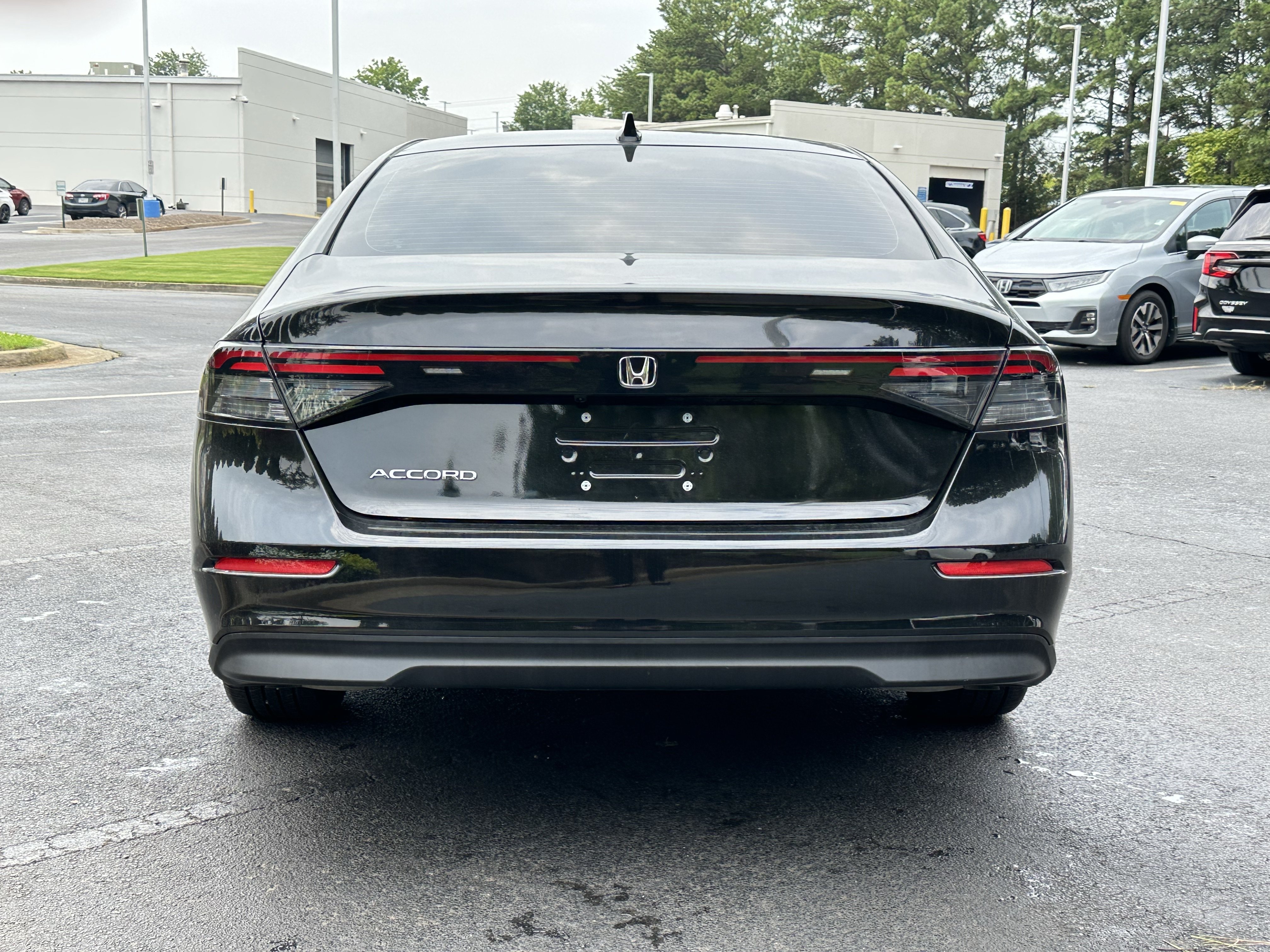 Used 2025 Honda Accord SE image 11