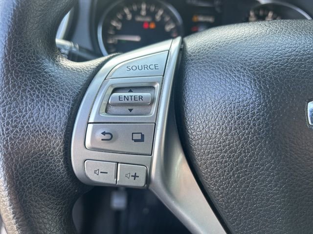 Used 2014 Nissan Rogue SV w/ SV Premium Package image 14