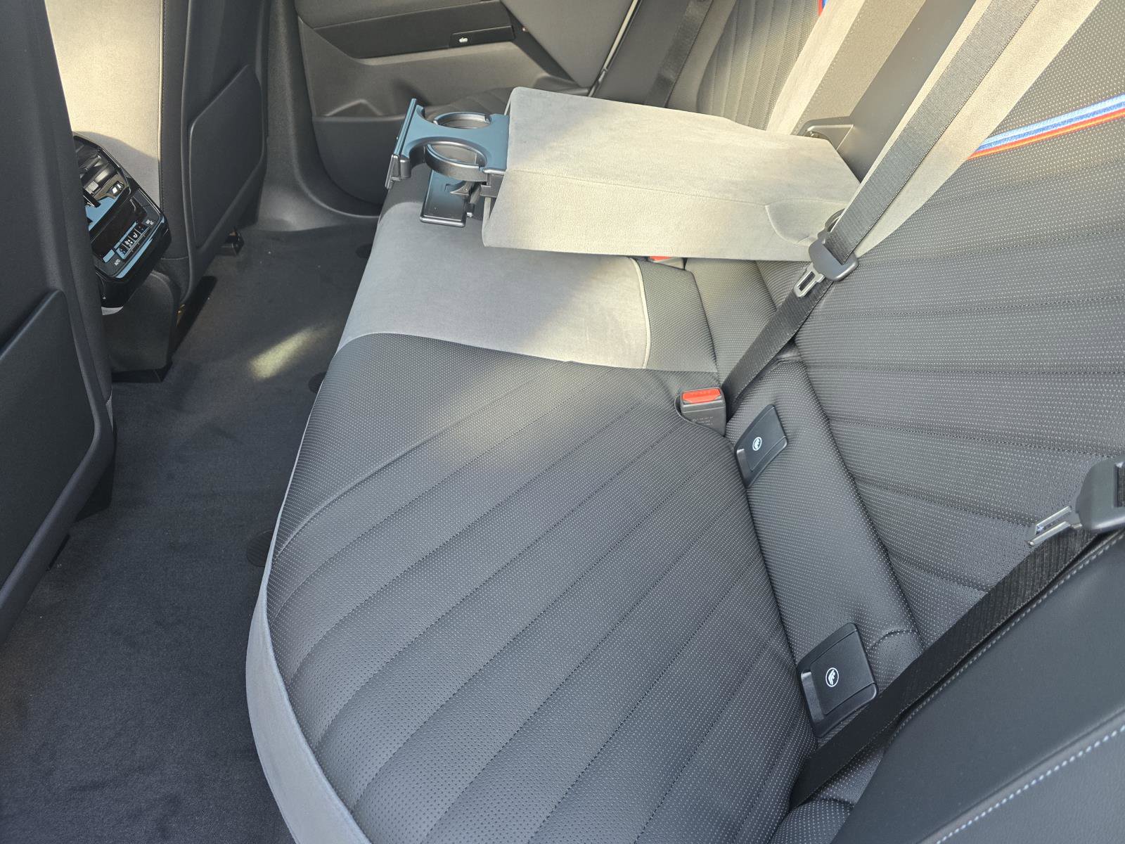 New 2026 BMW iX xDrive60 w/ M Sport Package image 14