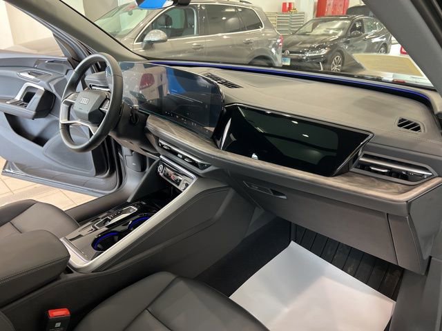 Used 2025 Audi Q5 Premium AWD/4WD image 25