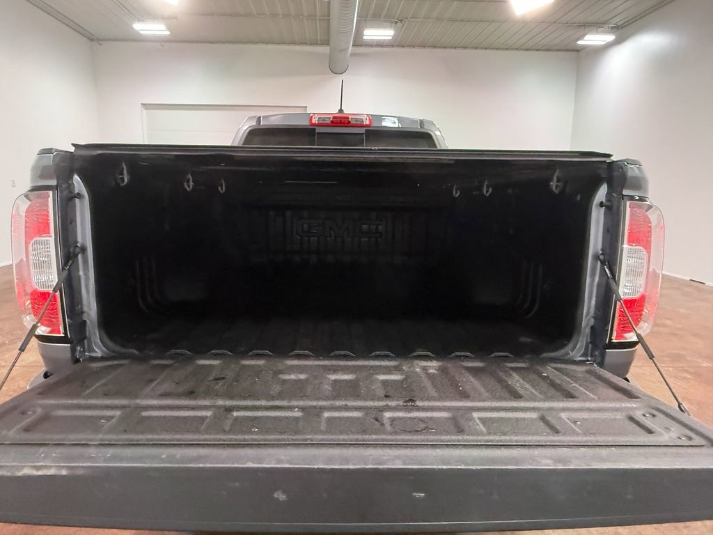 Used 2022 GMC Canyon AT4 image 27