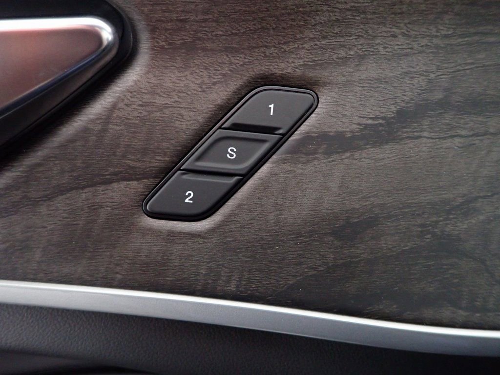 New 2025 Jeep Grand Cherokee Limited image 2