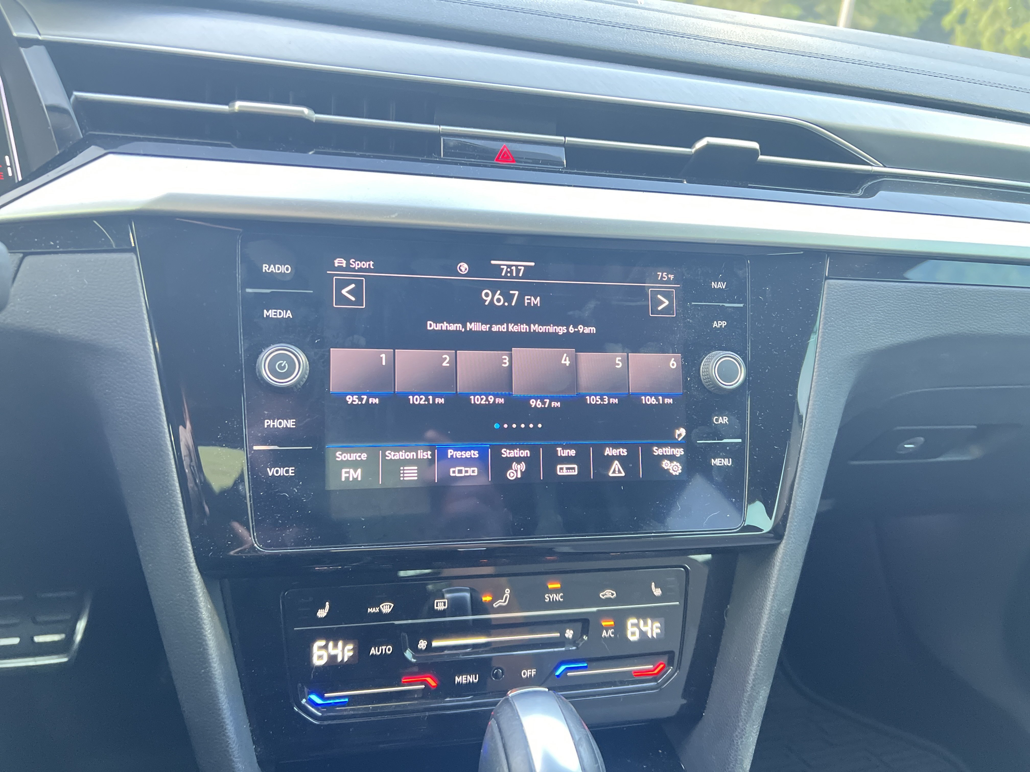 Certified 2021 Volkswagen Arteon SE w/ Arteon MDO Package FWD image 19
