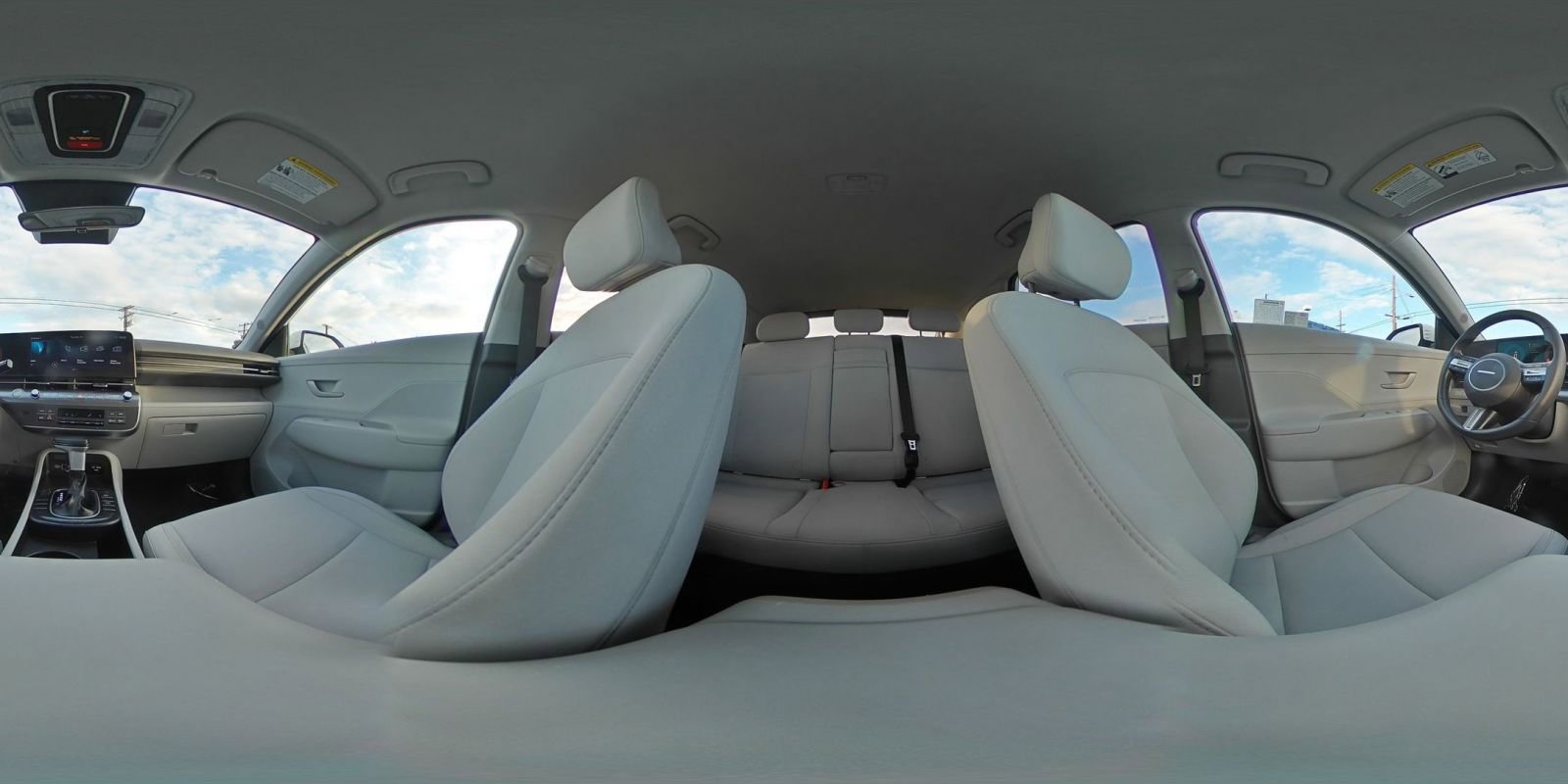 Used 2025 Hyundai Kona SEL image 42