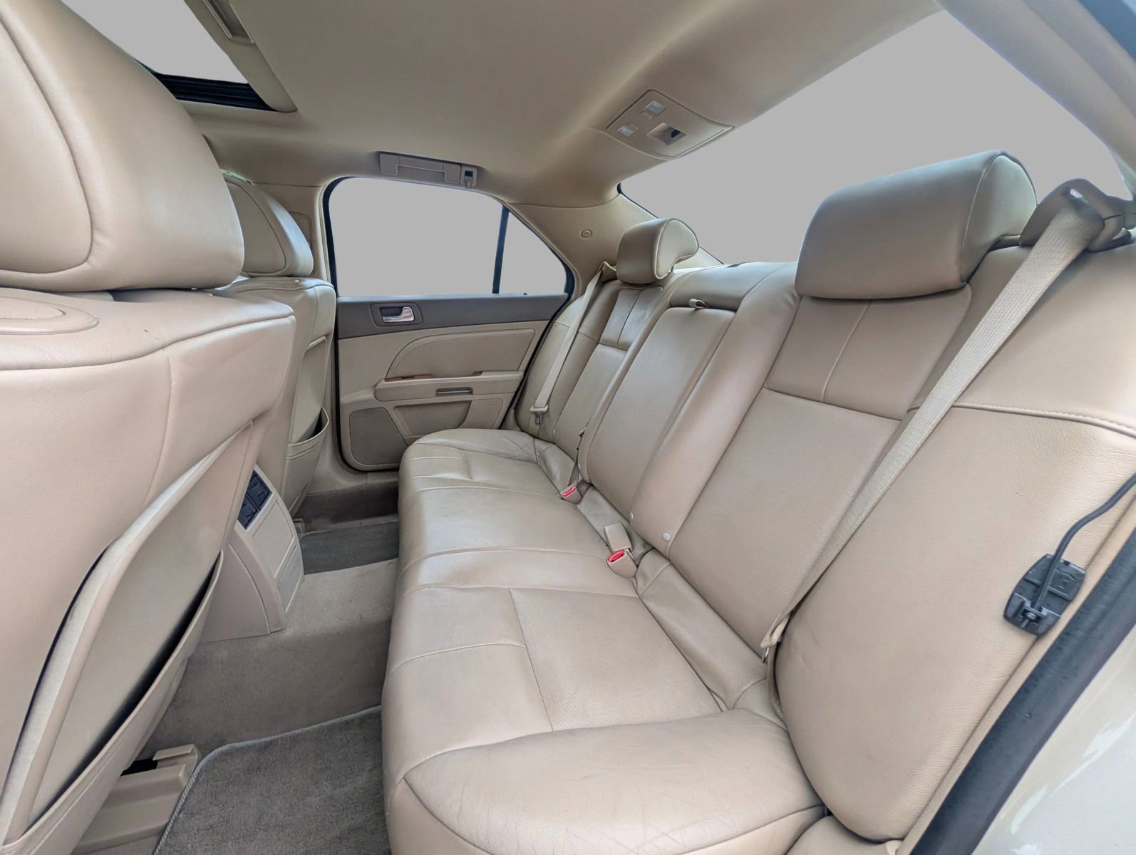 Used 2011 Cadillac STS RWD image 10