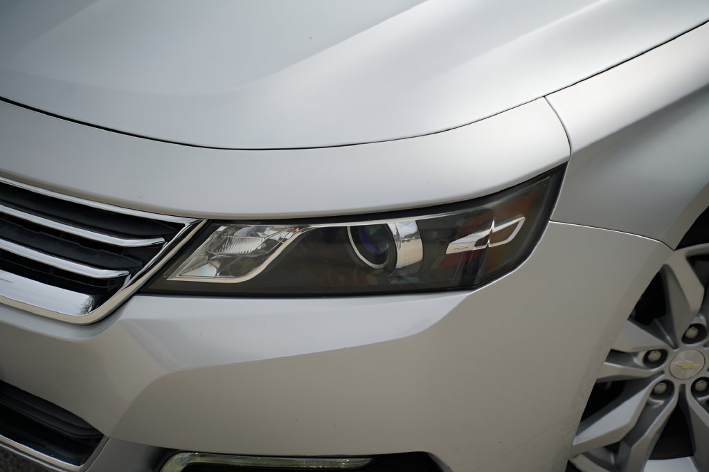 Used 2018 Chevrolet Impala LT FWD image 5