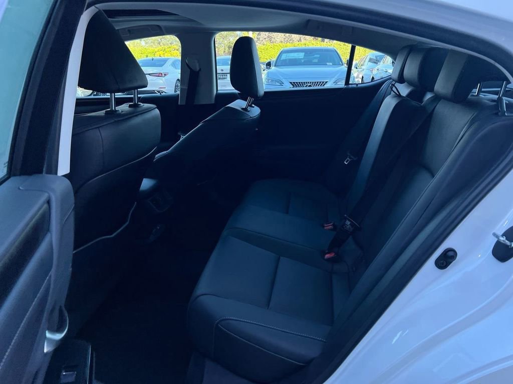 Certified 2023 Lexus ES 350 w/ Premium Package image 19