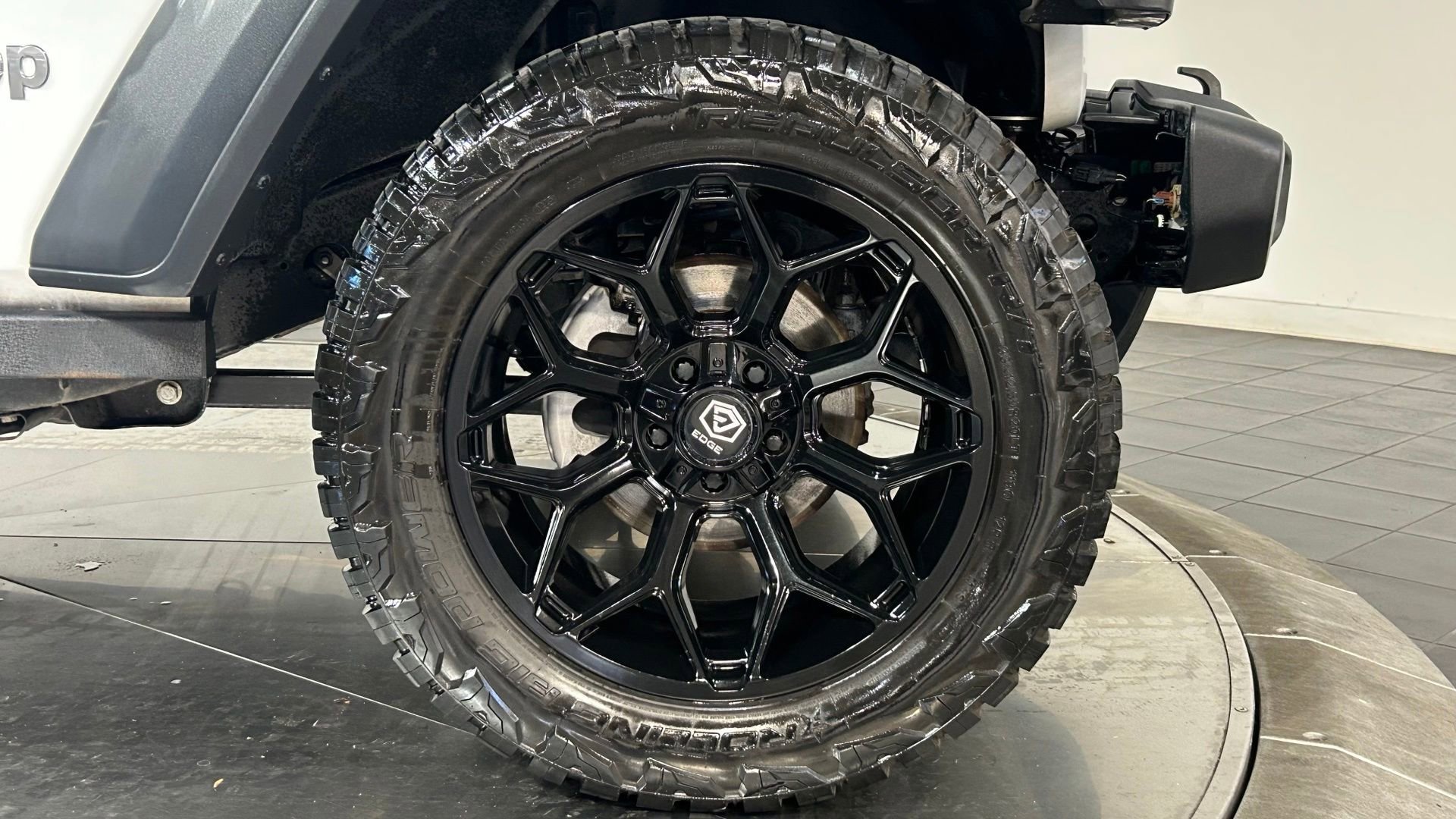 Used 2019 Jeep Wrangler Sport AWD/4WD image 19