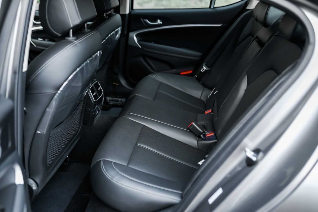 New 2026 Genesis G70 2.5T image 10