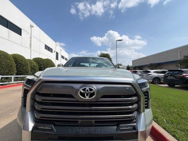 Used 2026 Toyota Tundra Limited AWD/4WD image 3
