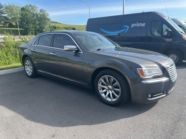 Used 2013 Chrysler 300 C RWD image 11