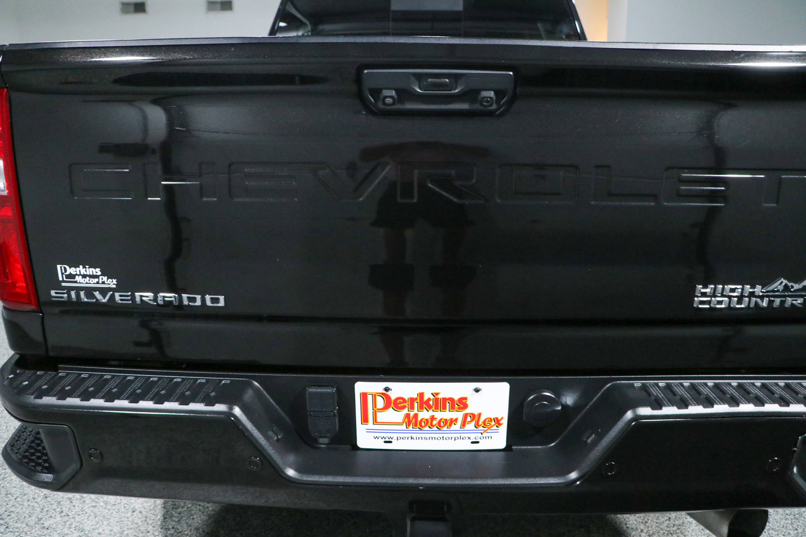 Used 2022 Chevrolet Silverado 2500 High Country AWD/4WD image 8