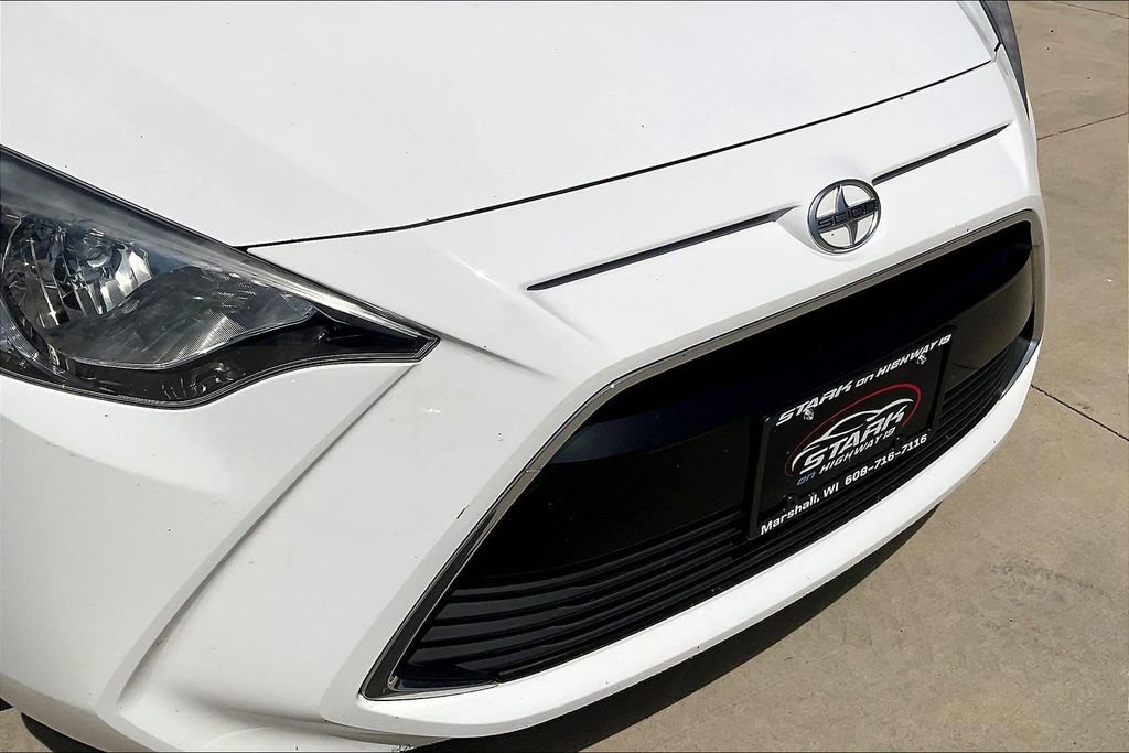 Used 2016 Scion iA FWD image 30