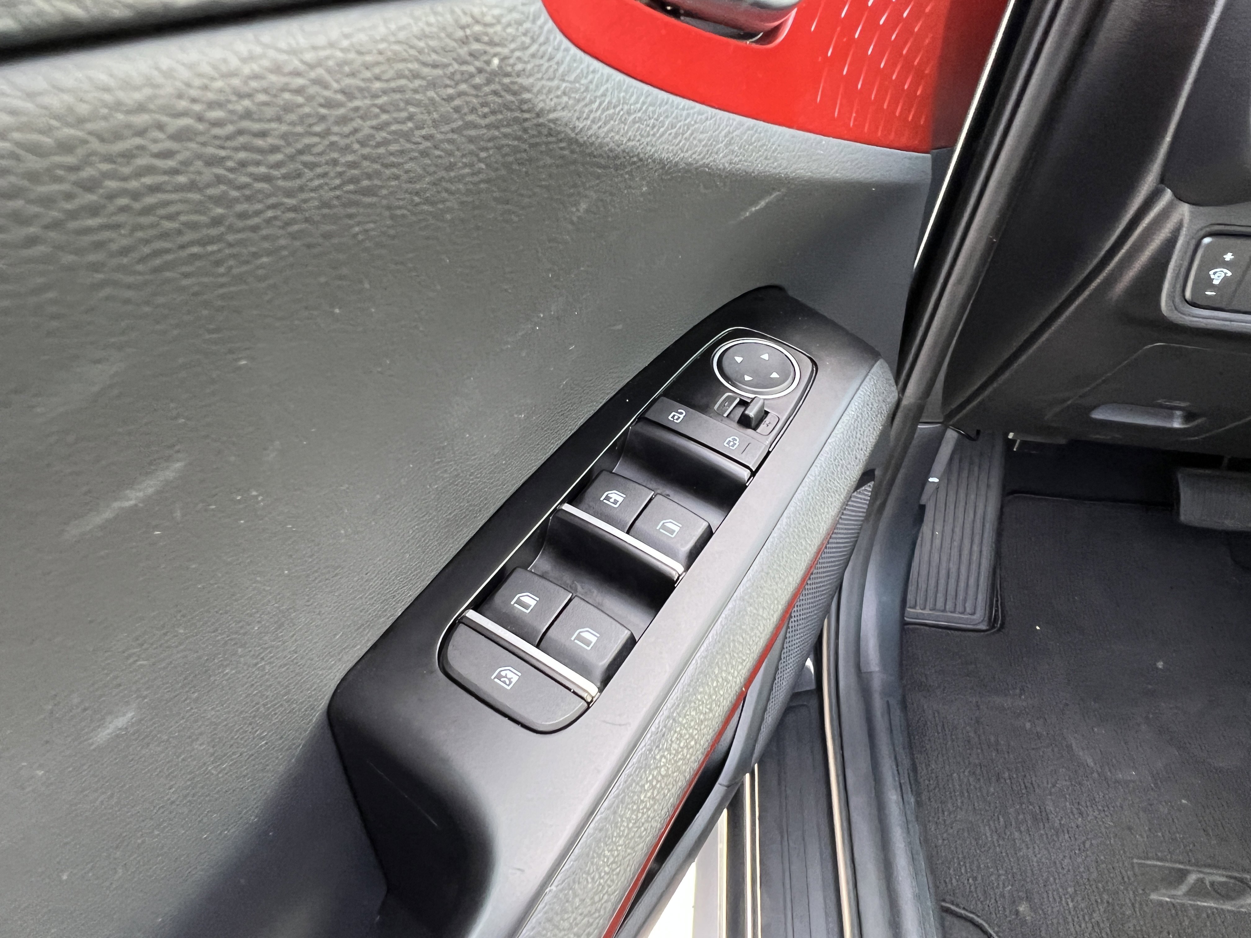 Certified 2025 Kia Soul GT-Line image 22