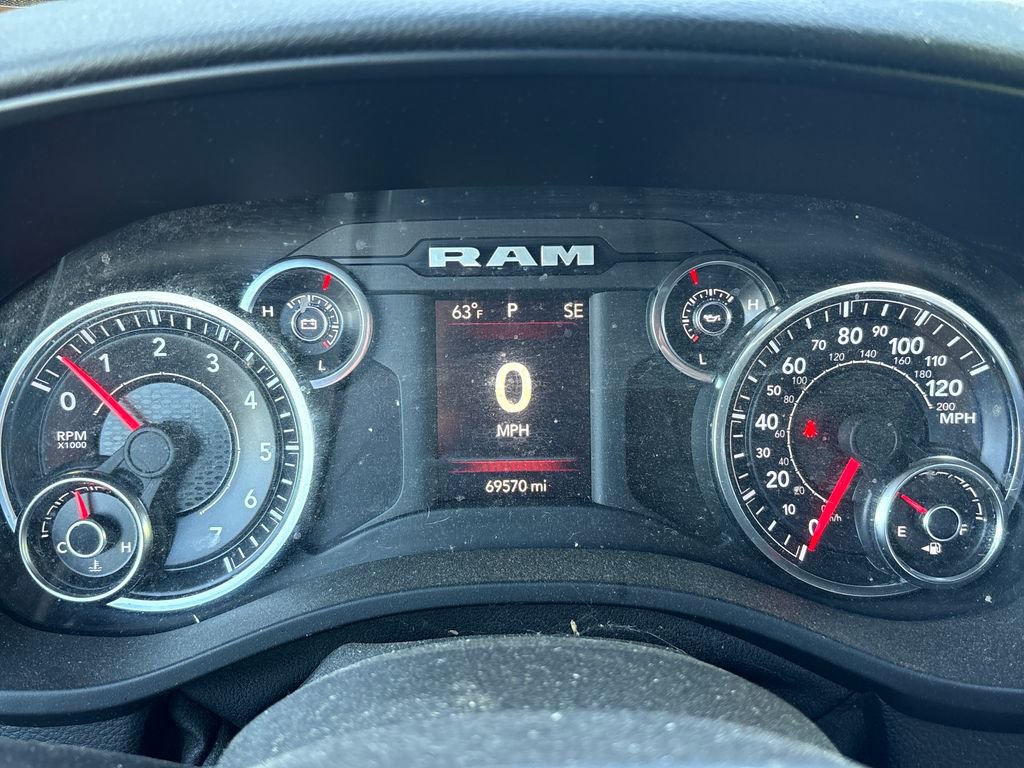 Used 2019 RAM 1500 Big Horn AWD/4WD image 9