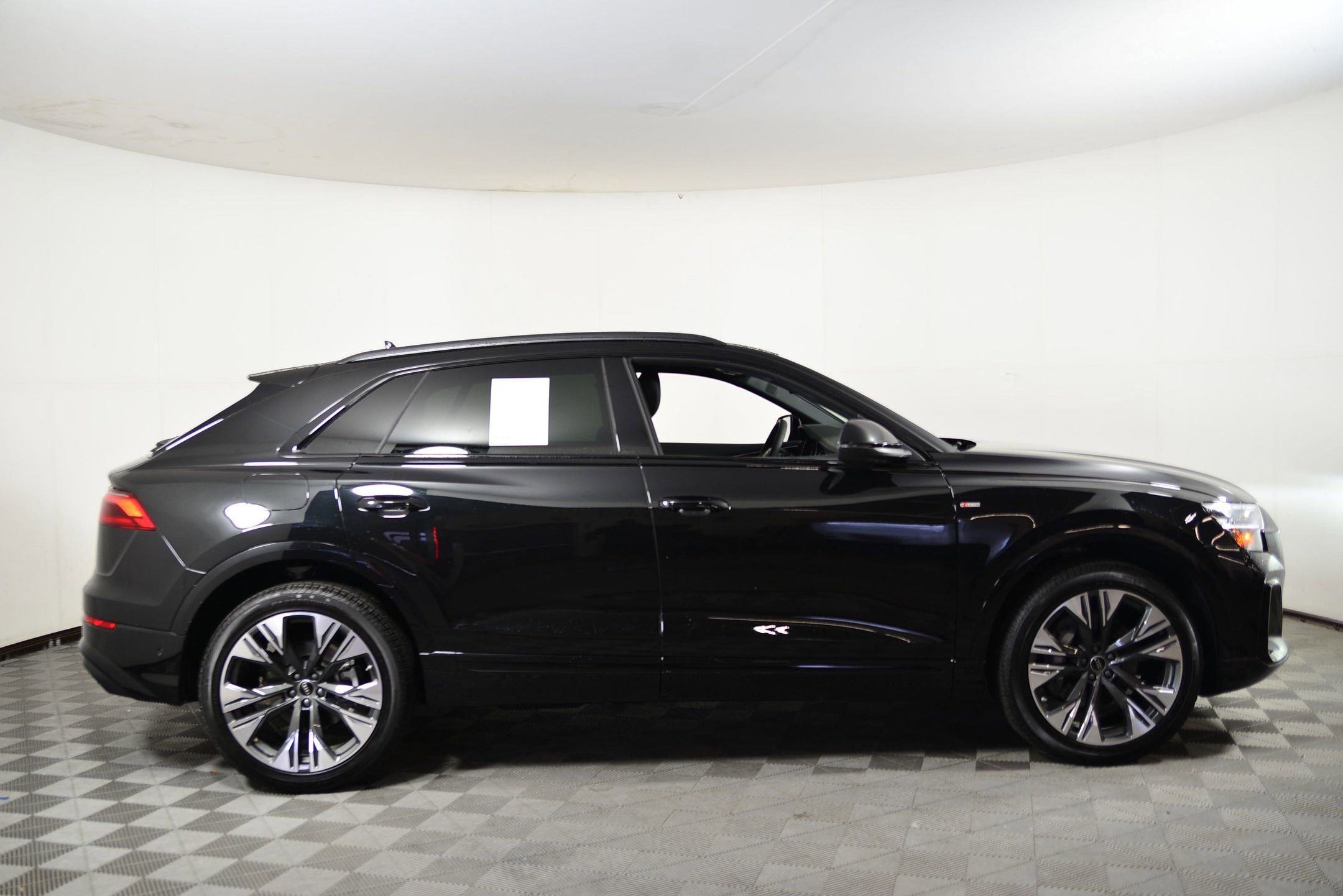 New 2025 Audi Q8 Premium Plus image 7