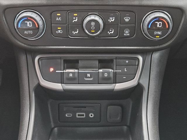 Used 2024 GMC Terrain AT4 image 17