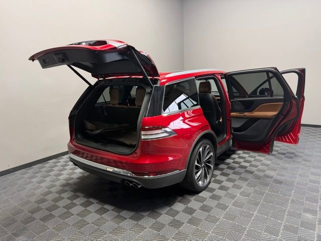 Used 2020 Lincoln Aviator Reserve w/ Equipment Group 201A image 32