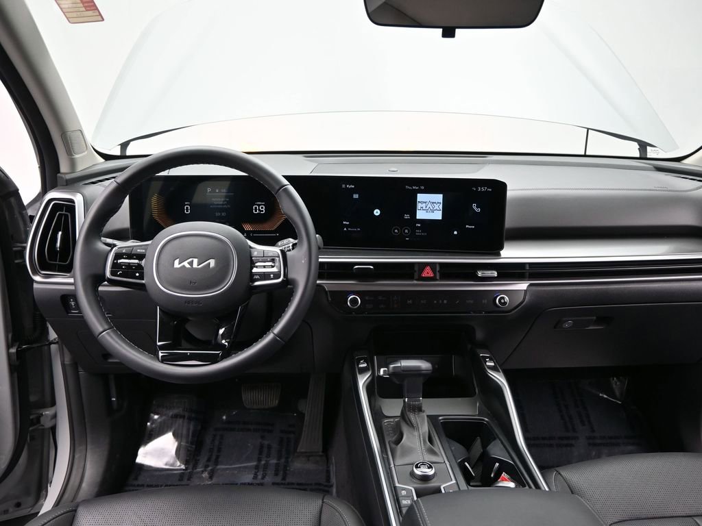 Used 2025 Kia Sorento S w/ Panoramic Sunroof Package image 37