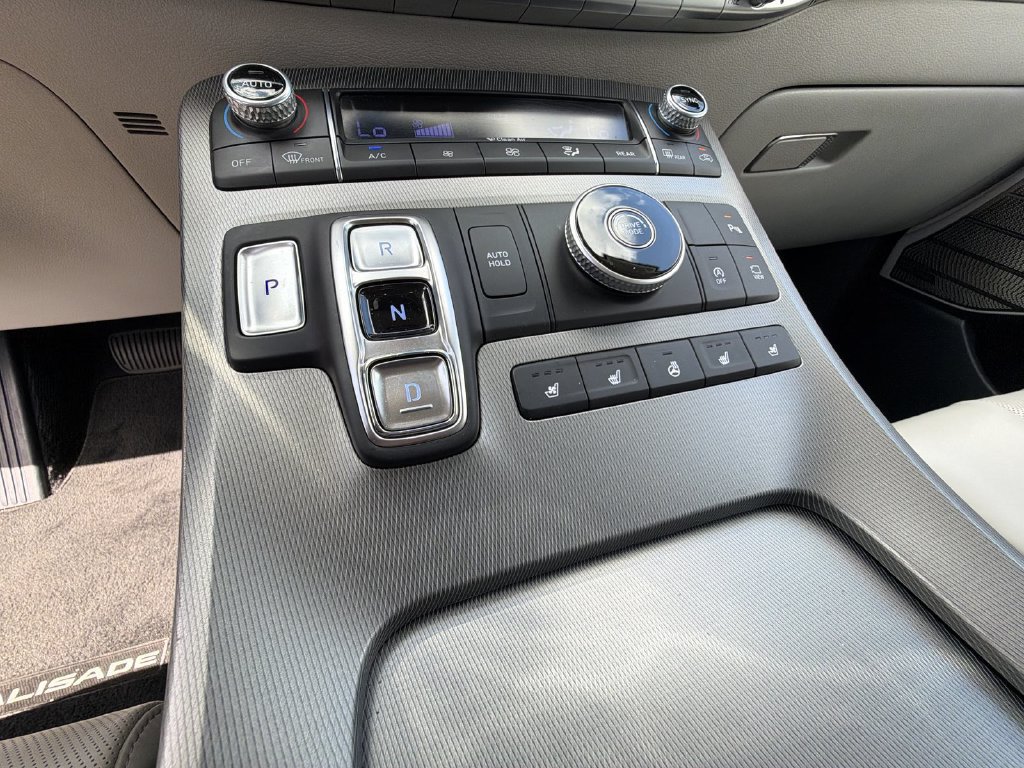 Used 2022 Hyundai Palisade Calligraphy FWD image 25