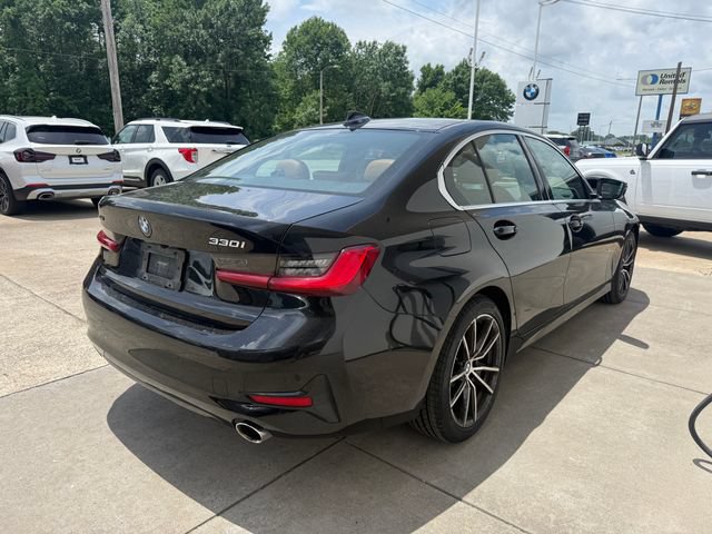 Used 2021 BMW 330i xDrive Sedan w/ Premium Package AWD/4WD image 5