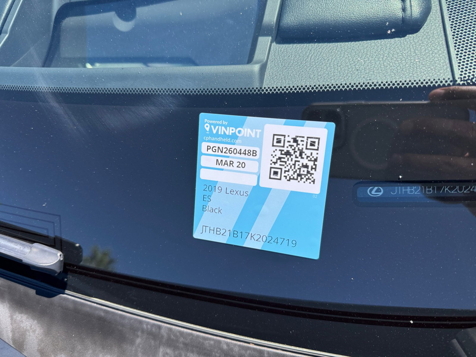 Used 2019 Lexus ES 300h w/ Luxury Package image 25