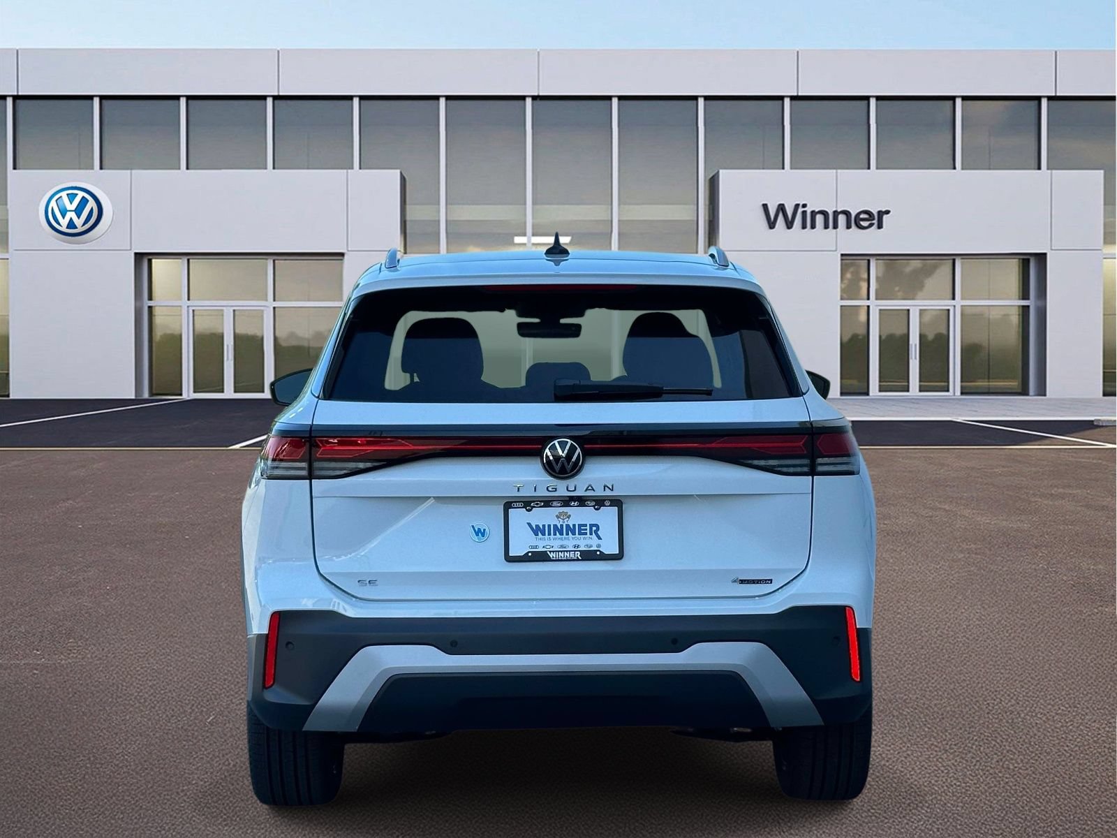 New 2026 Volkswagen Tiguan SE AWD/4WD image 4