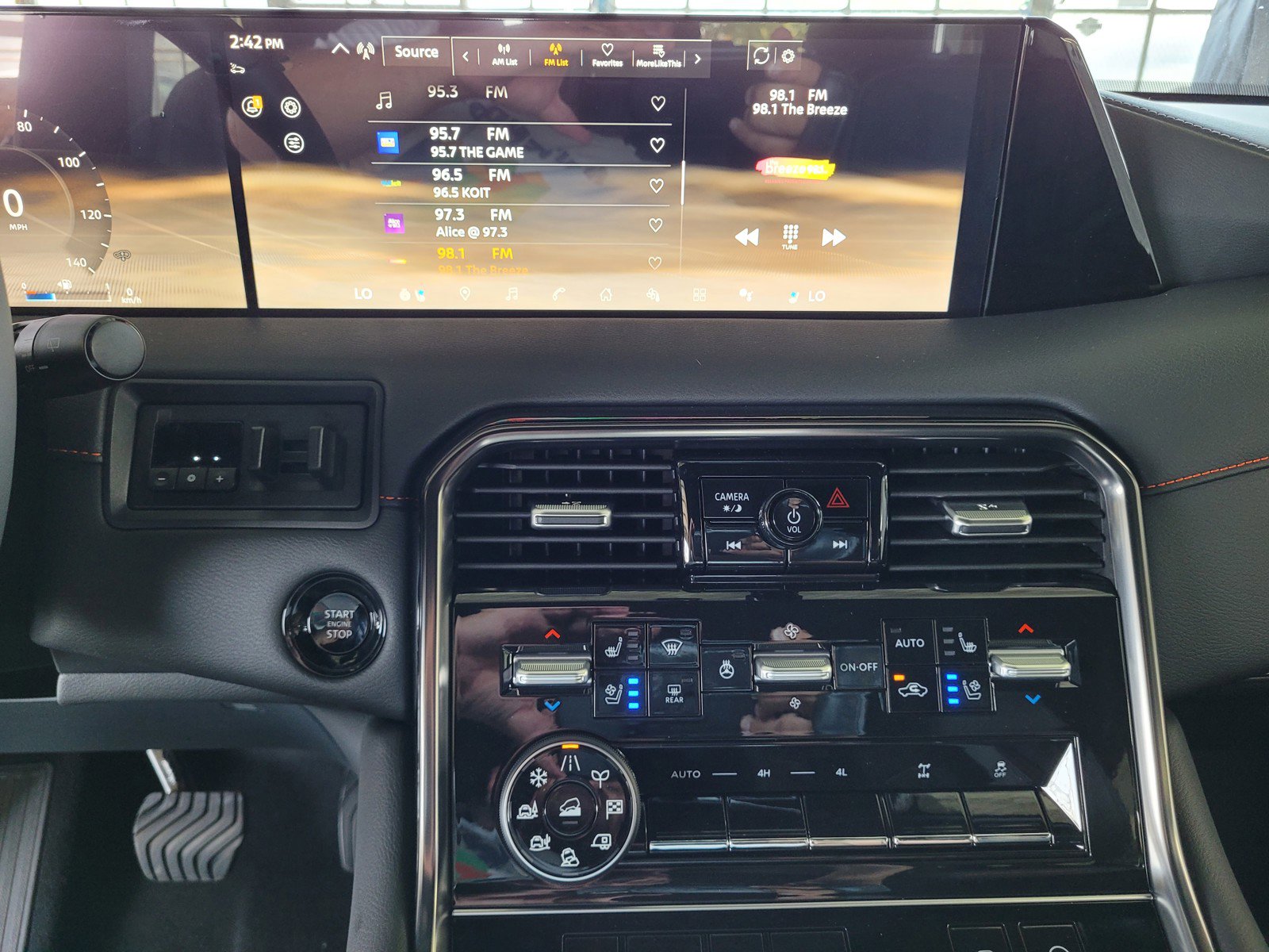 New 2025 Nissan Armada PRO-4X w/ Pro-4X Premium Package image 10